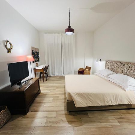 Bellhome 1 - Elegante Appartamento Nel Centro Di باري المظهر الخارجي الصورة